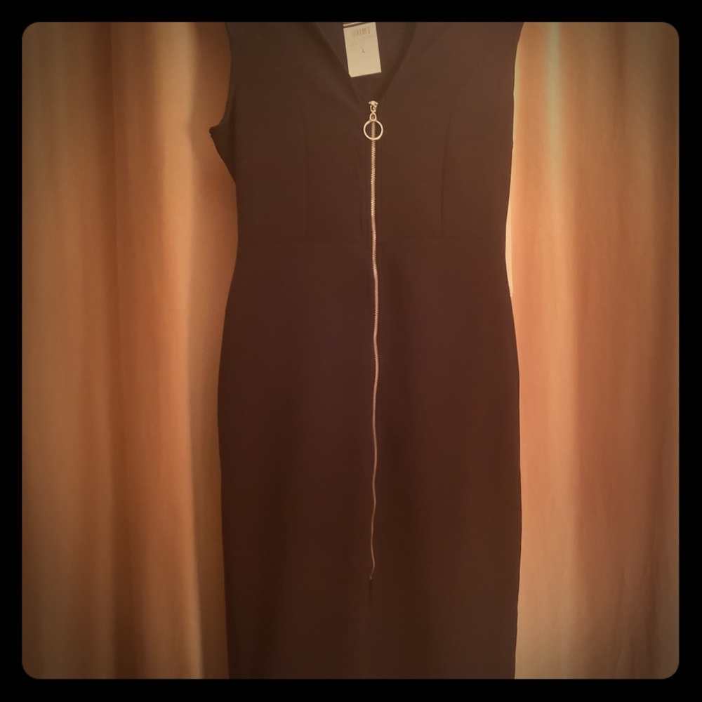 Black bodycon dress